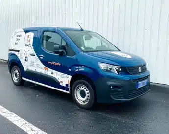 Publicité sur véhicule utilitaire