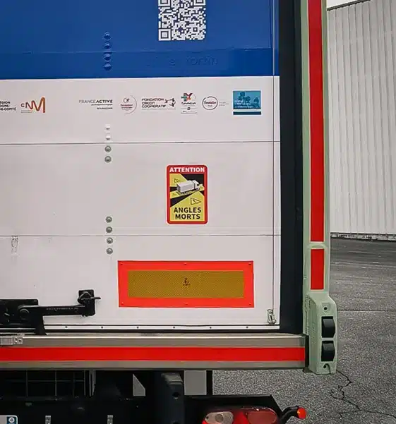 autocollant angles morts pour les camions