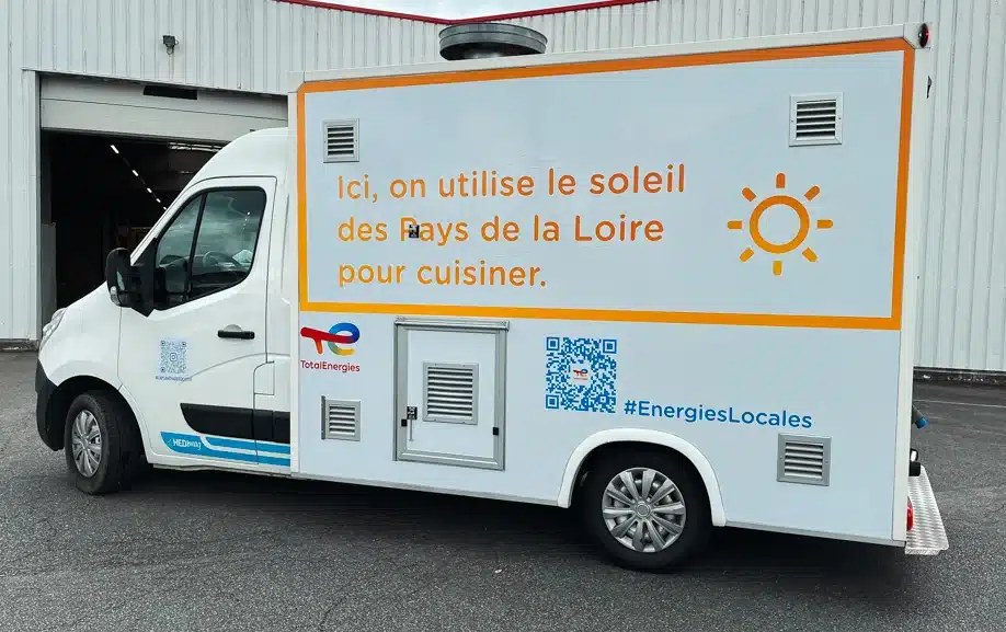 Food truck avec flocage par Graphitruck