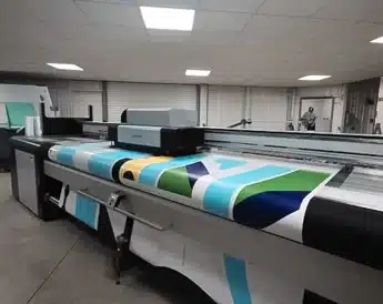 imprimante grand format pour l'impression de covering camion