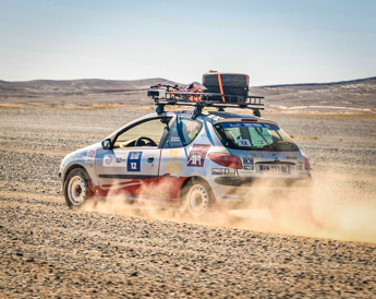 Peugeot 206 pendant le 206 Raid