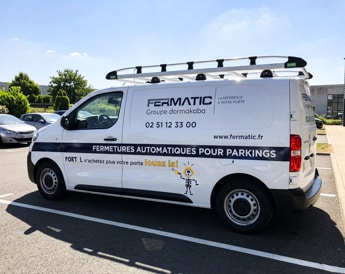 Covering partiel d'un Peugeot Expert réalisé par Graphitruck