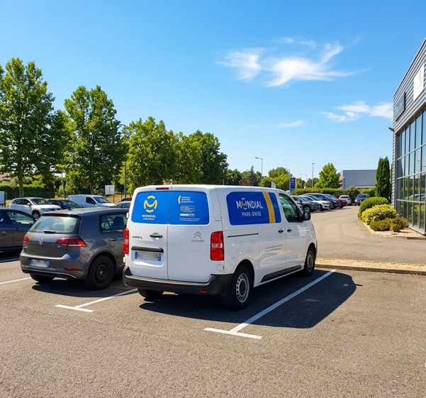 Flocage fourgon Citroën Jumpy avec identité visuelle complète