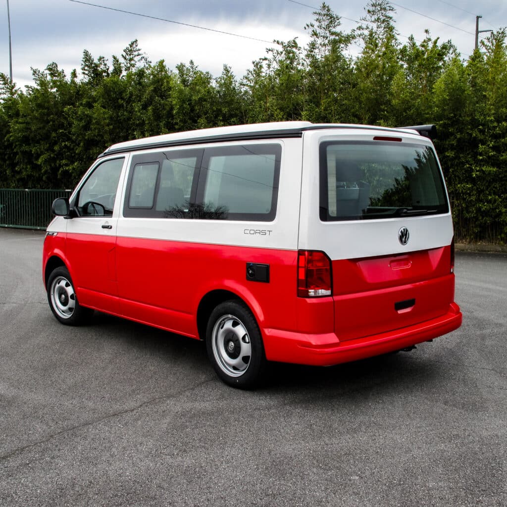 Covering semi intégral d'un véhicule de de loisir